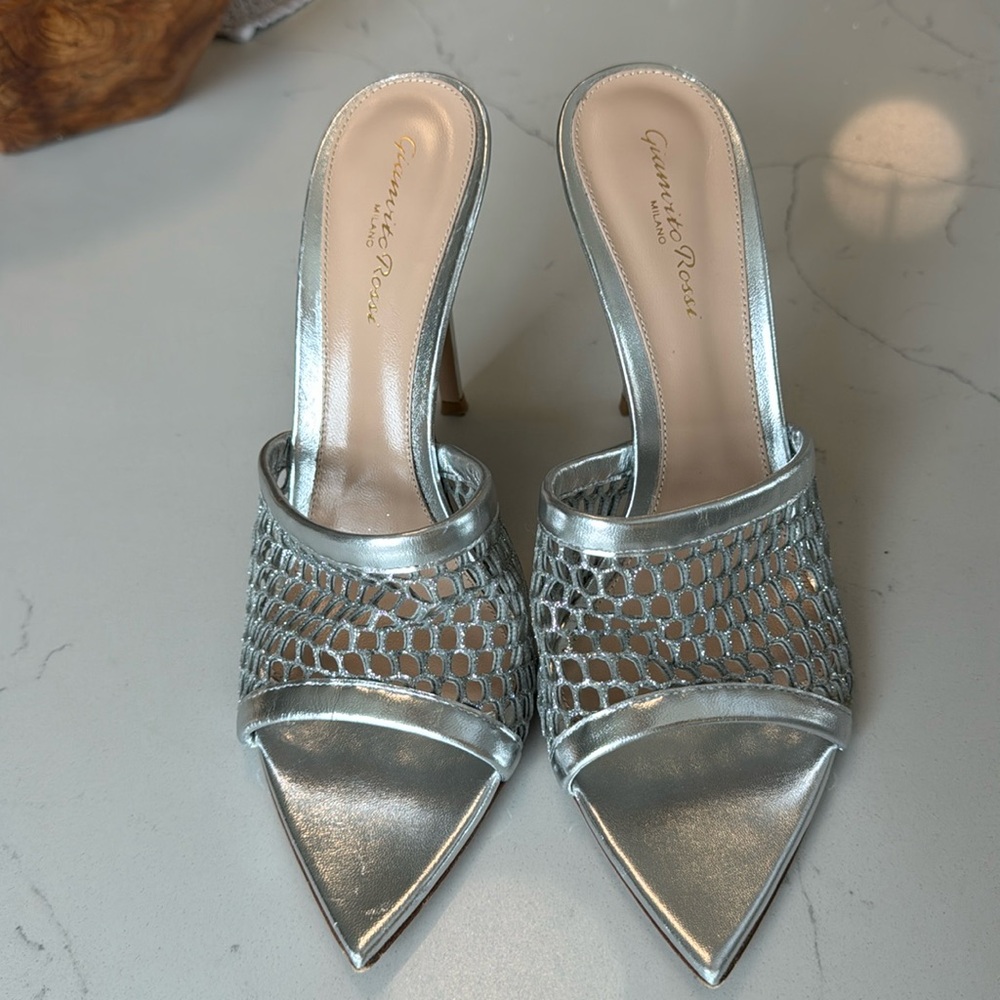 gianvito rossi silver net heels